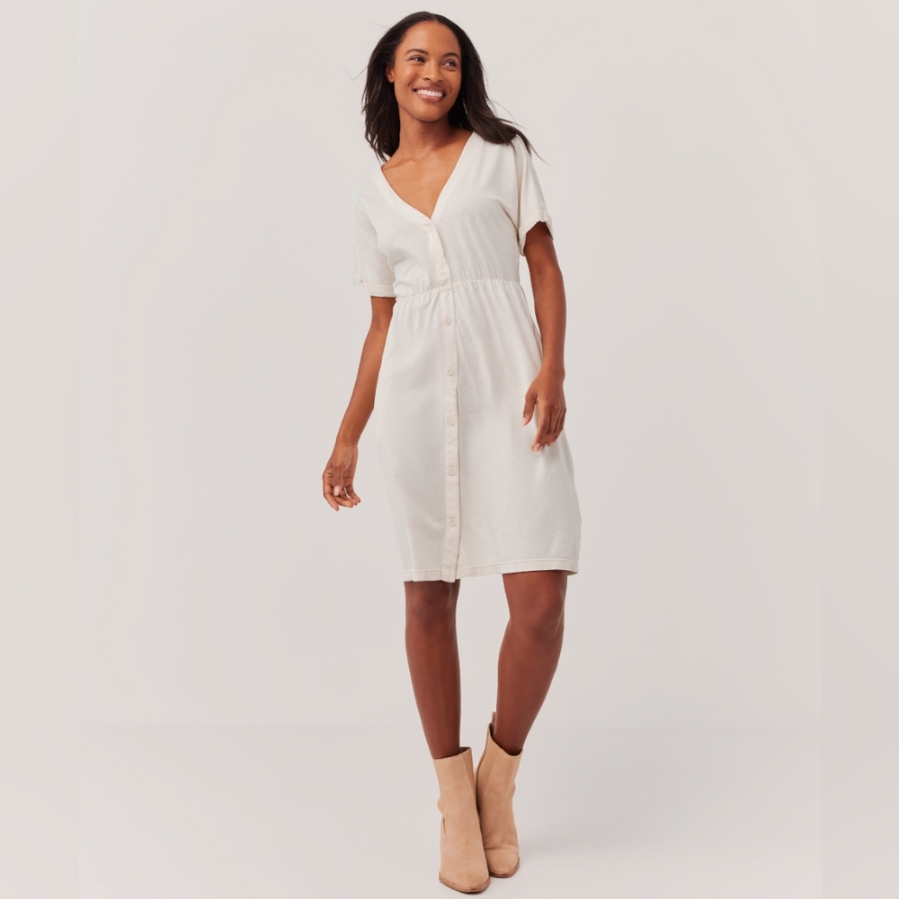 Button-Front V-Neck Short Sleeve Dress in Cream